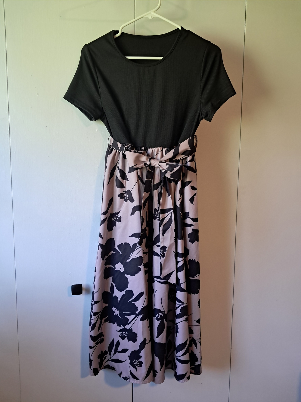 SHEIN Black Top with Dusty Mauve Floral Midi Dress